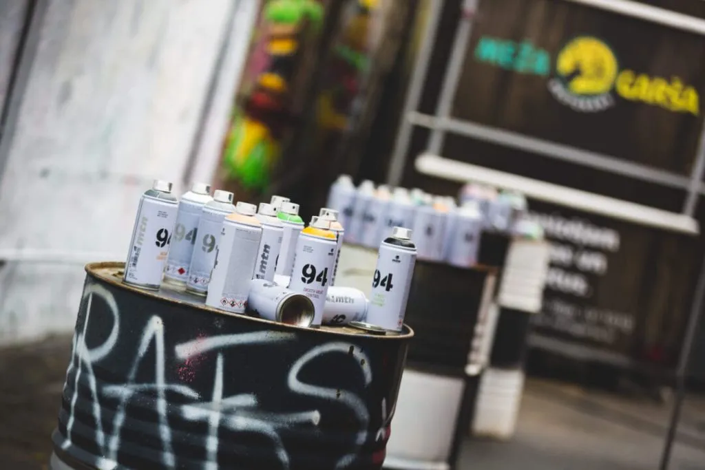 Attrezzatura per il laboratorio di graffiti