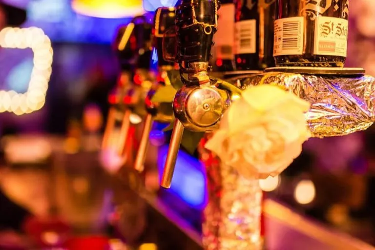 Riga pub bar crawl