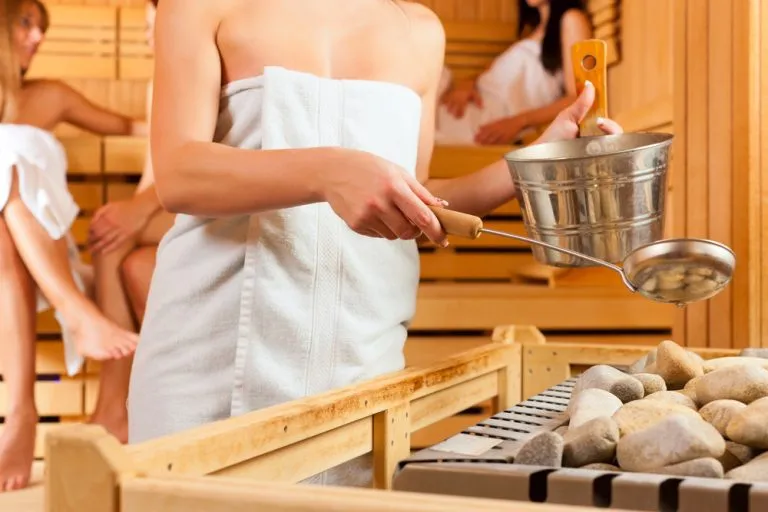 Strip sauna